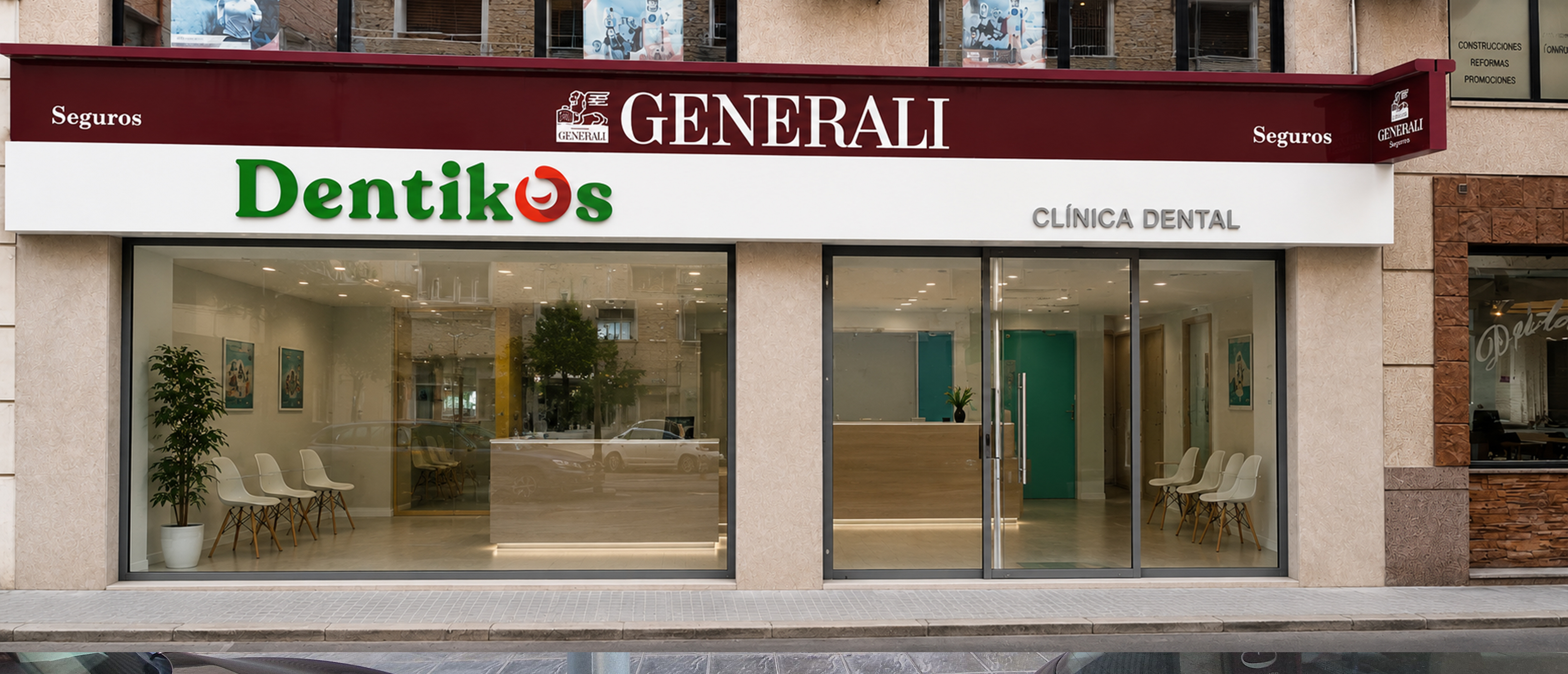 Fachada de Dentikós después de la rotulación